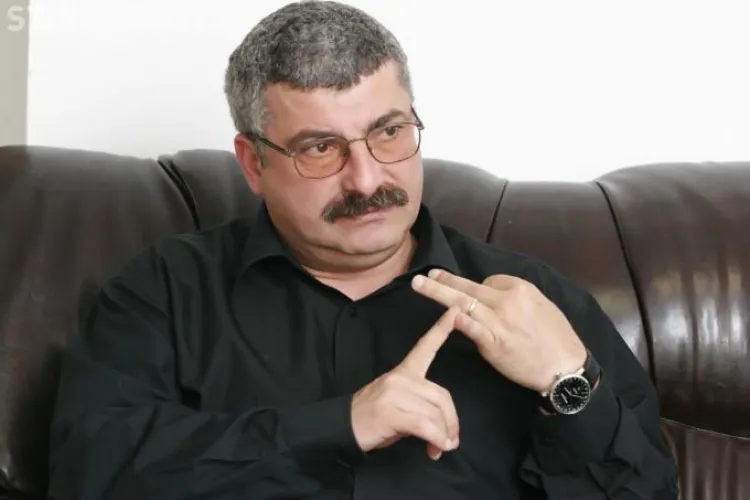 Silviu Prigoană vrea înlocuirea religiei cu înotul la școală: ”Dacă nu știi ‘Înger, îngerașul meu’, n-a murit nimeni. Dacă nu știi să înoți, ai murit”