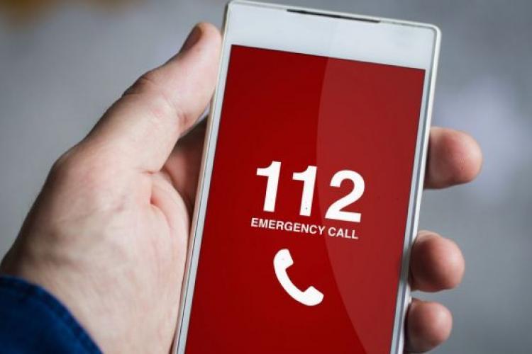 Un bărbat a sunat la 112, fără a avea o urgență, de 31.000 de ori într-un singur an. Câți oameni au sunat, nejustificat, la serviciul de urgențe din Cluj 
