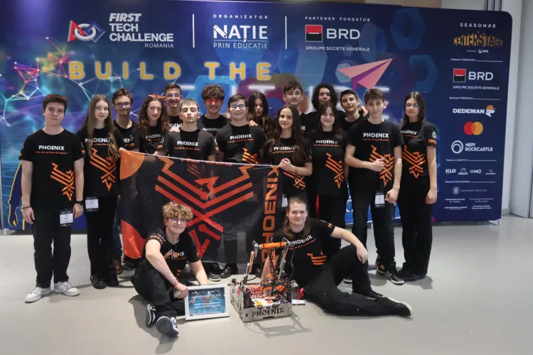 Echipa Phoenix, formată din elevi ai Liceului ,,Avram Iancu