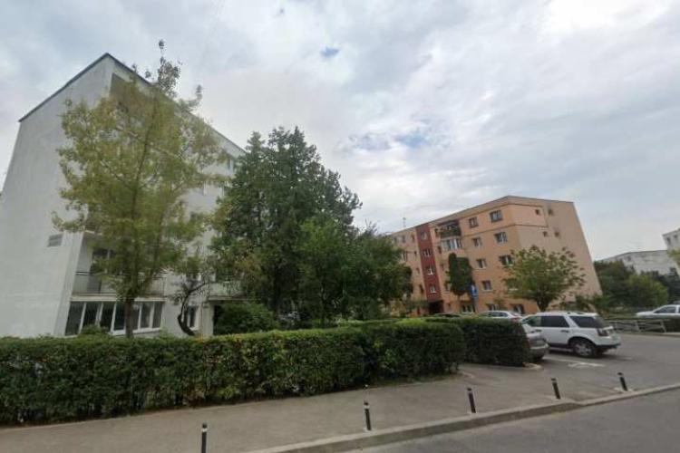 Scandalurile pe locurile de parcare continuă la Cluj! Ce probleme au clujenii în Mănăștur: „Să plătească abonament pentru 2 locuri”