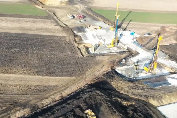 Lucrările la Drumul Expres de la Tureni spre Autostrada Transilvania înaintează lent - VIDEO