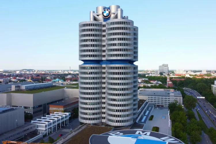BMW investește în sfârșit și în România, la Cluj! Va deschide un centru de software pentru o gamă de mașini electrice