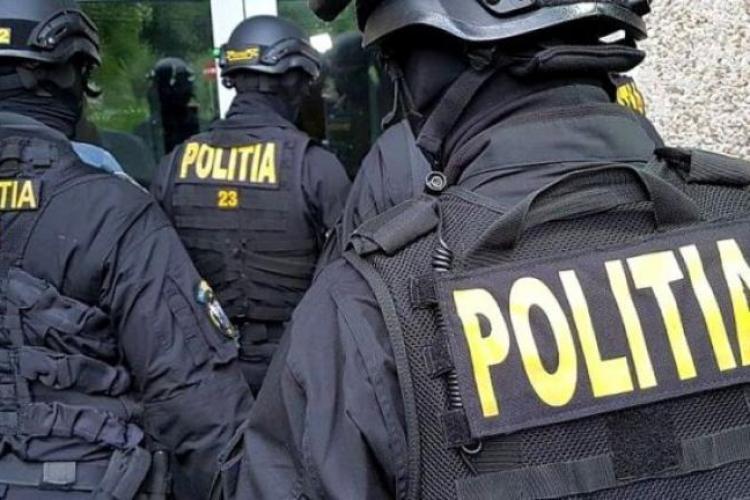 Cluj: Percheziții într-un dosar de fals material și înșelăciune. O angajată a unei instituții publice a eliberat documente medicale false 
