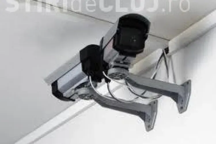 Școlile vor putea monta camere de supraveghere audio-video în sălile de clasă, fără să fie necesar acordul părinților sau al profesorilor