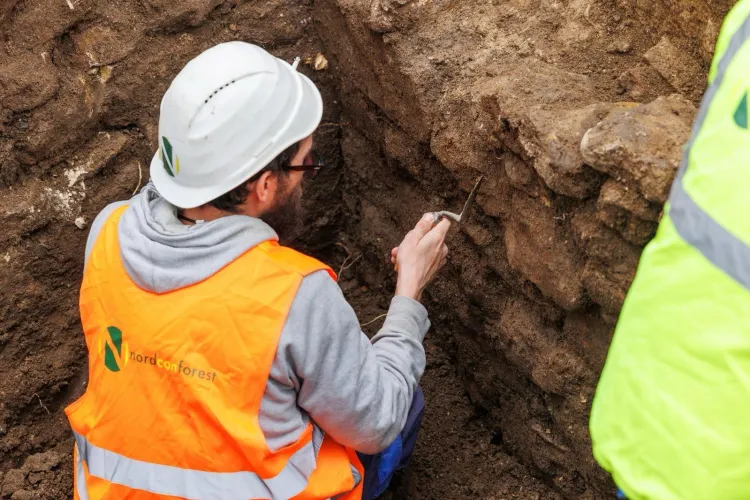 Zidul roman găsit pe strada Barițiu va fi conservat! Descoperirea a fost făcută pe șantierul Parcului I.L. Caragiale - FOTO 