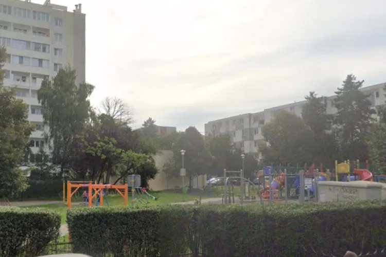 ,,Arată urât, e scârbos și devine focar de infecție”- Clujenii revoltați că o zonă din Gheorgheni e plină de gunoaie