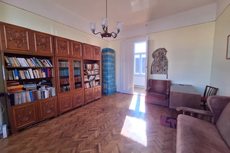 O chirie exorbitantă din centrul Clujului a agitat spiritele: ”Viniturile au ridicat prețul” vs ”Nici ”viniturilor” nu le plac prețurile astea!”