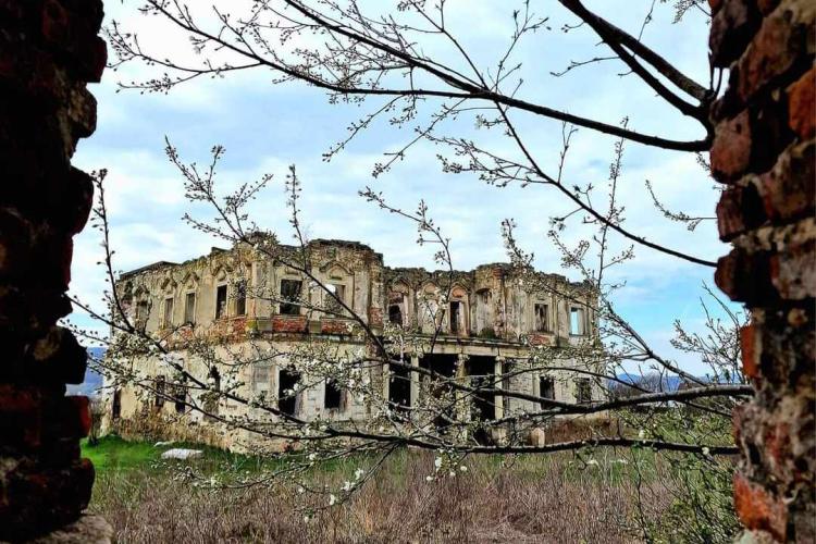 Bijuteriile uitate ale Clujului. Arhitectul-șef al județului: „Castelul Haller din Coplean, măcinat de timp și nepăsare”