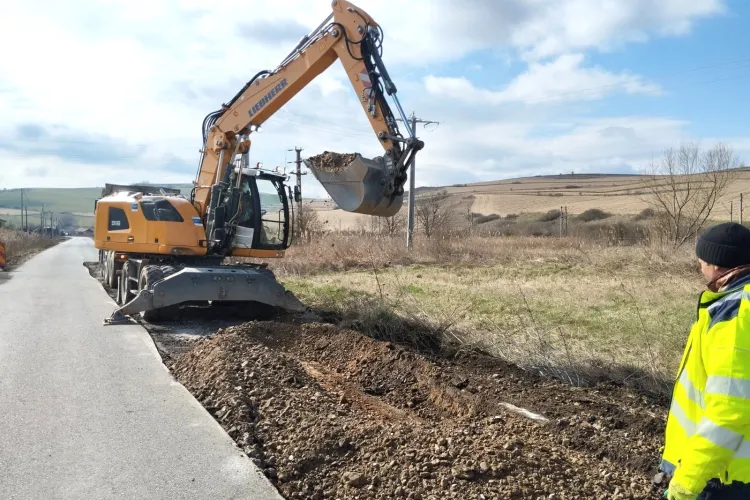 Se repară drumul județean  DJ 161A Apahida-Moriști-Cojocna-Iuriu de Câmpie. Zeci de mii de turiști îl folosesc să ajungă la băile de la Cojocna