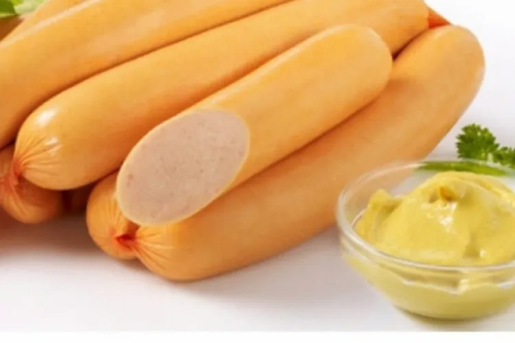 Cum alegem crenvurștii sănătoși. Directorul ICA: ”Ar trebui să ne orientăm spre cei cu membrana zbârcită!”