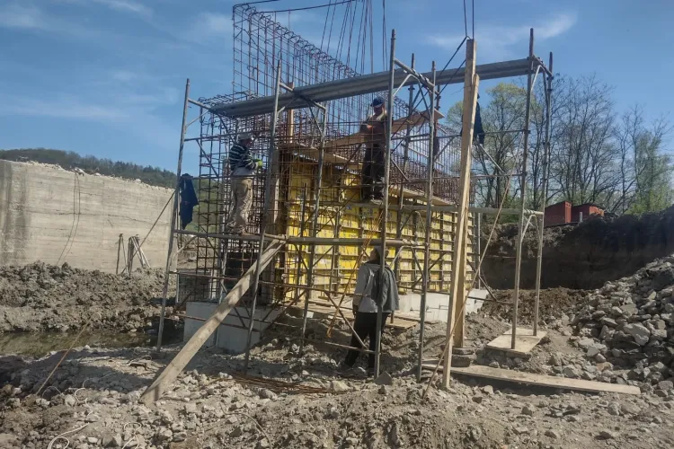 Se demolează podul din Pâglișa, comuna Dăbâca. Cum se va circula în lipsa acestuia - FOTO