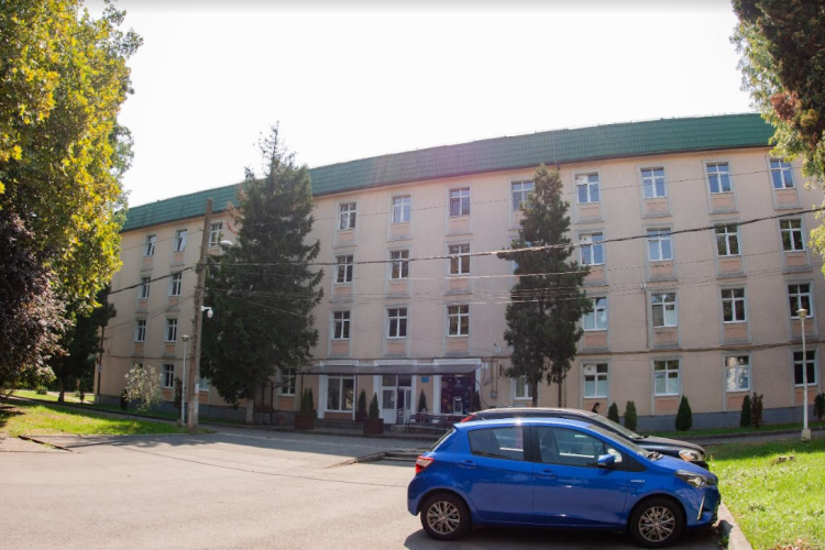 Căminul 10 din Hașdeu va fi complet renovat! Peste 200 de studenți ai UMF Cluj vor avea parte de camere moderne 