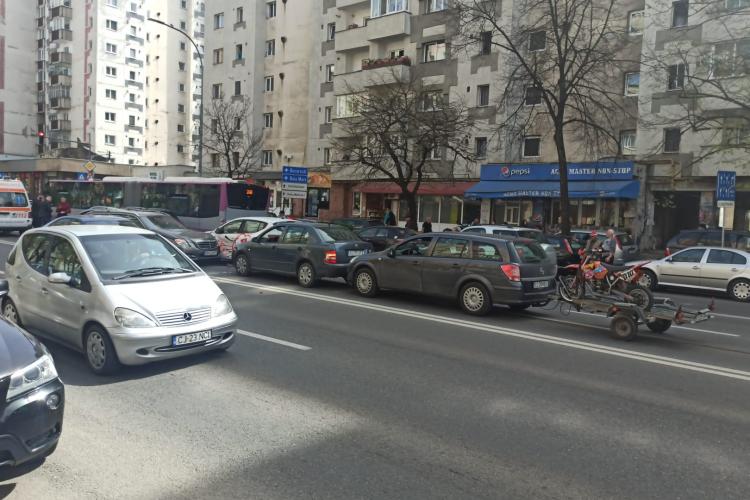 Accident cu cinci mașini pe Calea Florești - FOTO