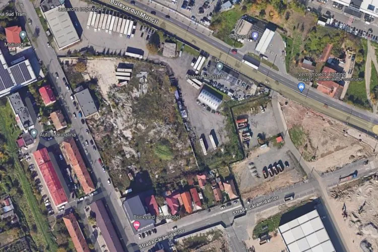 ”Vrem și spații verzi” - Șmecherii sunt lăsați să construiască blocuri pe Oașului / Auchan: ”Numai betoane și praf”