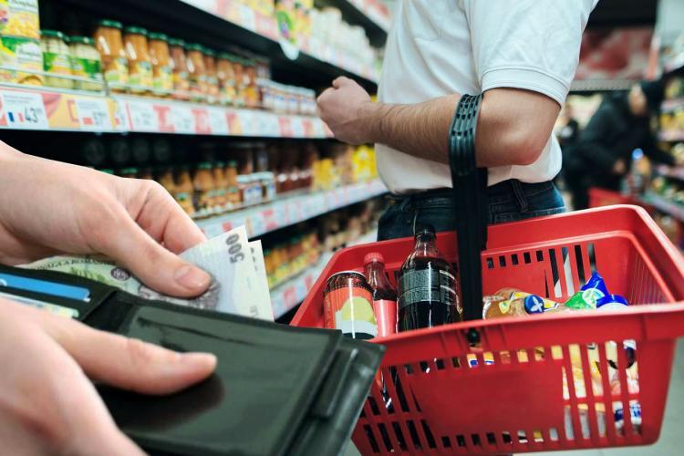 Guvernul plănuiește o nouă plafonare a prețurilor alimentelor. Ce produse vor fi incluse pe listă 