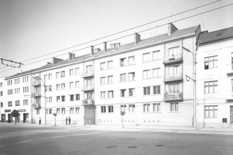 Primele blocuri ale Clujului au fost pe strada Horea. Unele clădiri erau emblematice în acei ani - FOTO
