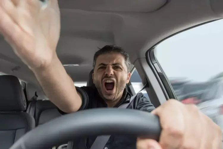 Recenzia unui clujean despre București: ”M-am întors în traficul și în cultura clujeană după București și mă simt ciudat. Parcă sunt pe alta planetă”