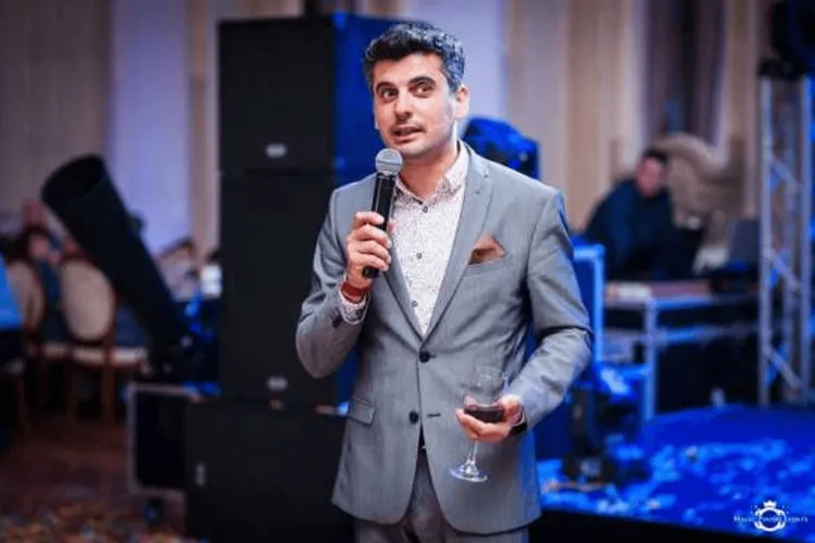 Actorul Bob Rădulescu, despre românii care mănâncă precum sparții la hoteluri: ”Ne umplem farfuriile cu 10 kile de hrană”