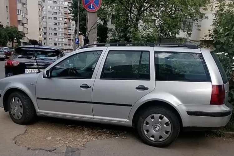 ”Vin din alt oraș și parchează așa!” - Reacția unui clujean, după o parcare ce nu ar fi trebuit să existe - FOTO
