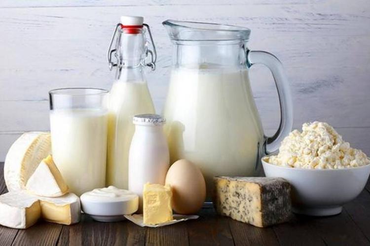 Nereguli grave descoperite de ANSVSA la produsele lactate vândute în hipermarketurile din România