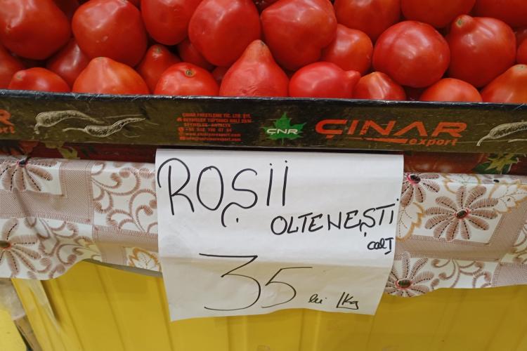 Roșiile oltenești vândute la Cluj sunt din Italia. Un istoric în gastronomie îi critică pe țăranii necinstiți: ”Nu pot accepta să fiu mințit” - FOTO