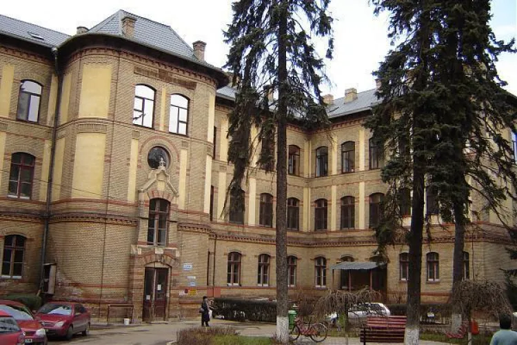 Bătaie de joc la un spital din Cluj! Câți bani a plătit o femeie pentru o analiză GRATUITĂ: “Nu mi se pare normal!”