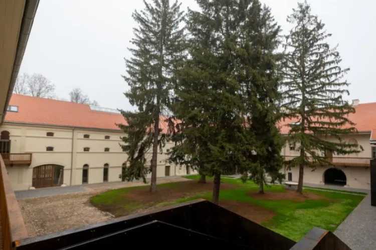 Superbul castel-cetate din Gilău și-a redeschis porțile pentru vizitatori! Renovarea spectaculoasei construcții a durat 7 ani 