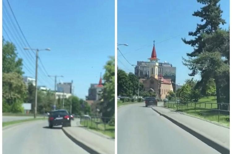 Cluj- Șofer inconștient surprins mergând sute de metri cu mașina pe trotuar lângă Iulius Mall. Aproape intră într-un indicator rutier- VIDEO