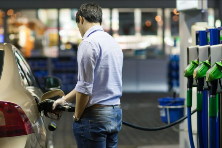Benzina și motorina s-au ieftinit! Prețul carburanților în România, astăzi, 16 mai 2024