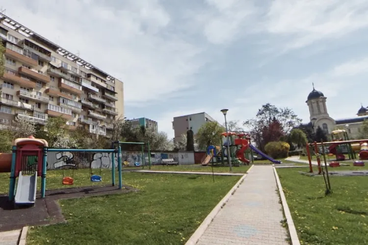 „Amenință trecători și vandalizează mașinile din parcare”. Clujenii se plâng că nu mai pot ieși în parcuri de teama indivizilor dubioși