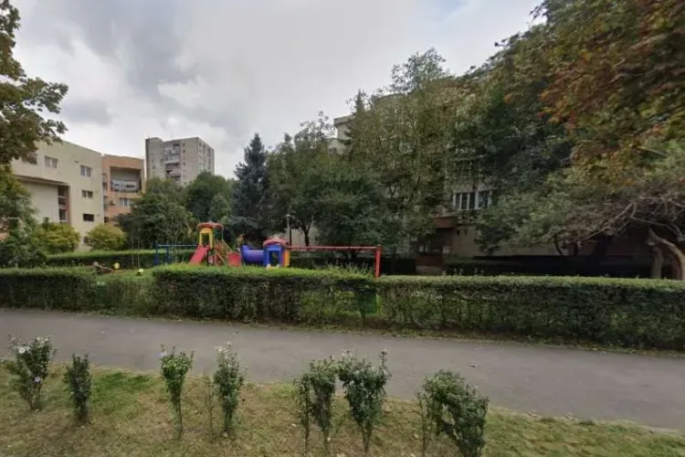 Un clujean spune că trece printr-un adevărat calvar din cauza vecinelor care tot „freacă mobila pe jos”: „Nu mai suport, nu mai accept!”