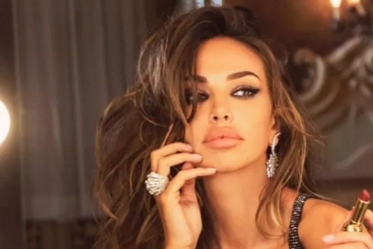 Mădălina Ghenea, „taxată” de fani după ce s-a expus dansând pe mese: „Cum este posibil ca oamenii să nu înțeleagă meseria mea?”