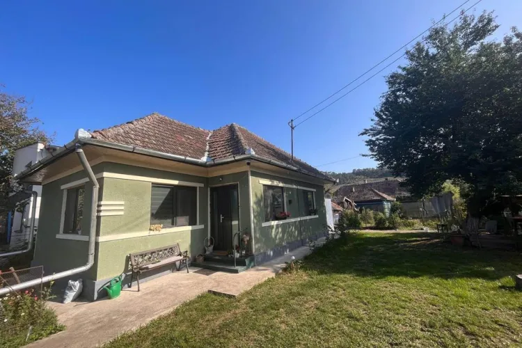 Mai sunt și prețuri decente în „jungla imobiliară” din Cluj. Cât costă o casă aflată la 30 km de orașul-magnet - FOTO