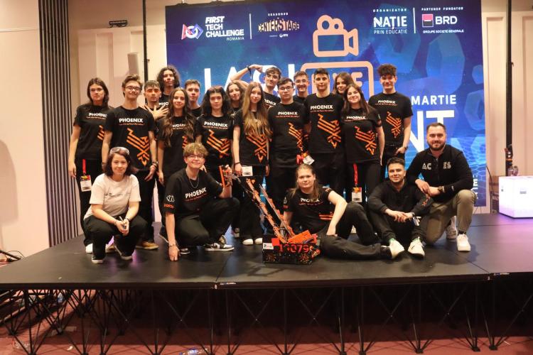 Echipa de Robotică a unui liceu de top din Cluj, calificată la o prestigioasă competiție din SUA, are nevoie de sprijin pentru a merge la concurs 