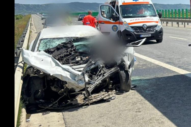 Accident grav pe Autostrada Transilvania A3. Un bărbat a murit. Pompierii au extras cu greu corpul tânărului de 35 de ani-FOTO