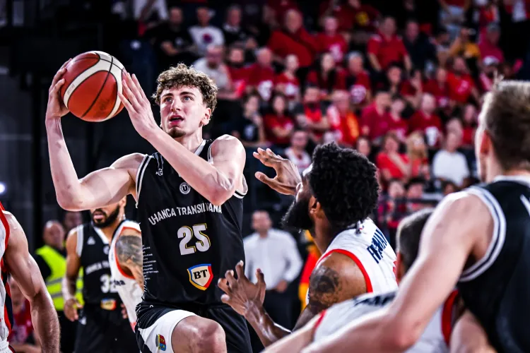 Meciul dintre U-BT și CSM CSU Oradea se va juca cu sala plină. U-BT a pus în vânzare ultimele bilete! 