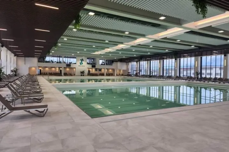 Clujenii, nevoiți să meargă în județele vecine pentru bălăceală: „Sunt ceva ștranduri faine deschise în Cluj?/Recomand aquapark-ul făcut de Boc din 2012”