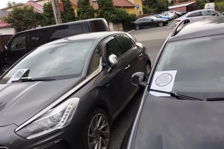 Proteste împotriva unei minorități din Cluj! Membrii comunității sunt speriați: „Acum îmi fac griji că pot păți ceva” - FOTO