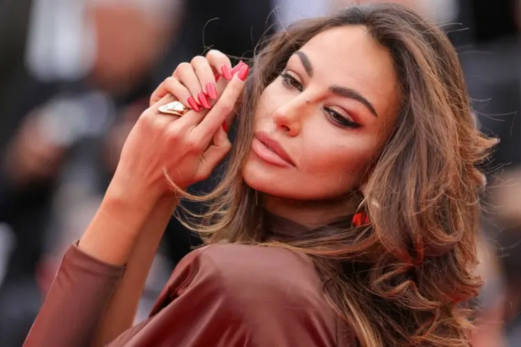  Mădălina Ghenea chiar nu se poate abține! Cum a reușit actrița să încingă din nou toate spiritele cu ultimele imagini postate - VIDEO