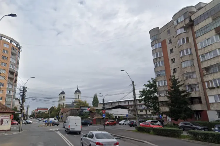 Debandadă totală pe o stradă din Mărăști! Copii nesupravegheați, certuri și mizerie: ,,În fiecare seară fac scandal”