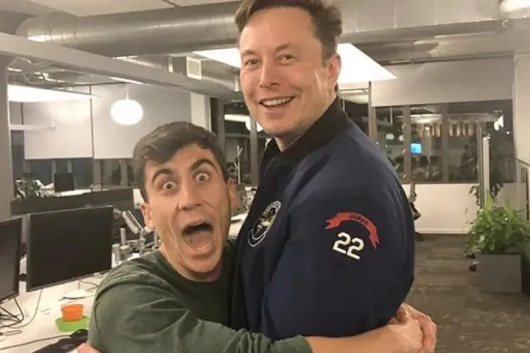 Cum a ajuns un cunoscut youtuber să câștige un mandat în Parlamentul European? A declarat că nu a fost niciodată la vot! 