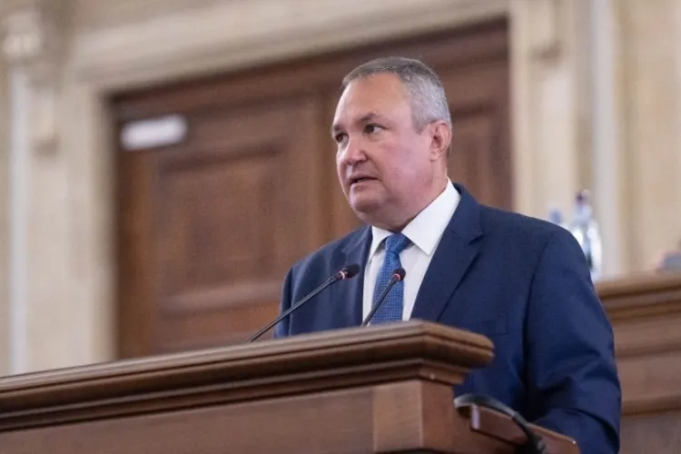 Înșelătorie la scară largă! Infractorii cibernetici se folosesc de numele lui Nicolae Ciucă/Ignorați aceste mesaje 