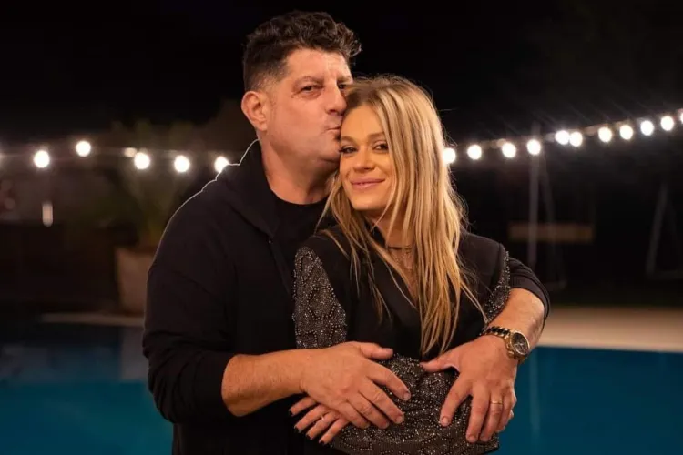 S-au auzit clopotele de nuntă! Emma de la ZU și Tavi Colen, fostul solist de la Talisman, și-au sfințit verighetele în fața preotului și a lui Dumnezeu