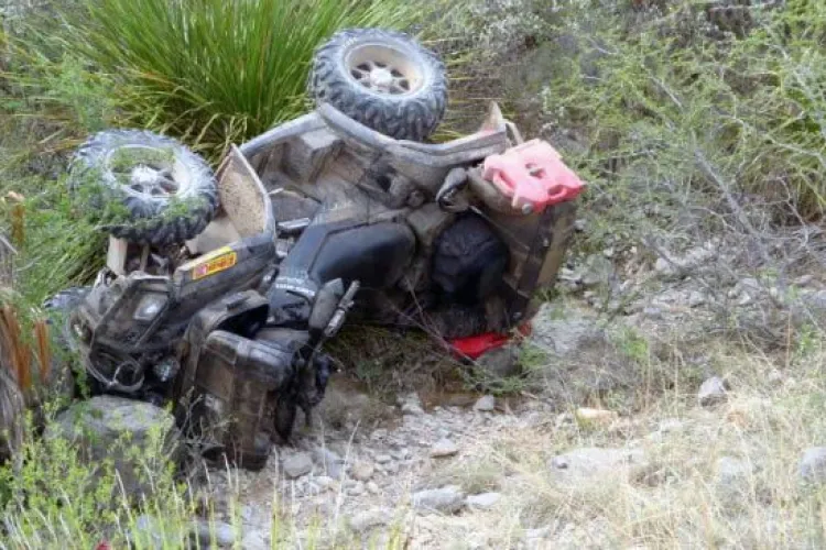Clujeanul, care a suferit ieri un accident grav după ce s-a răsturnat cu ATV-ul, a murit! „Păcat că au rămas doi copii în urma lui!”