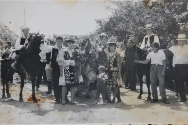 Un obicei vechi de sute de ani are loc la Cluj, de Rusalii. S-a transmis din generație în generație