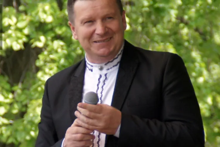 Aurel Tămaș, glumă de Rusalii pentru fani: „Dedicație pentru vegani” - FOTO