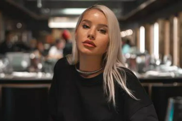 Carmen Grebenișan, îndrăgostită din nou, la o lună după divorț. FOTO cu noul cuplu