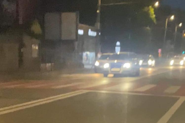 Drumurile din Cluj, pericol public. O nouă groapă a fost lăsată nesemnalizată: „Nici un amărât de triunghi nu este” - FOTO