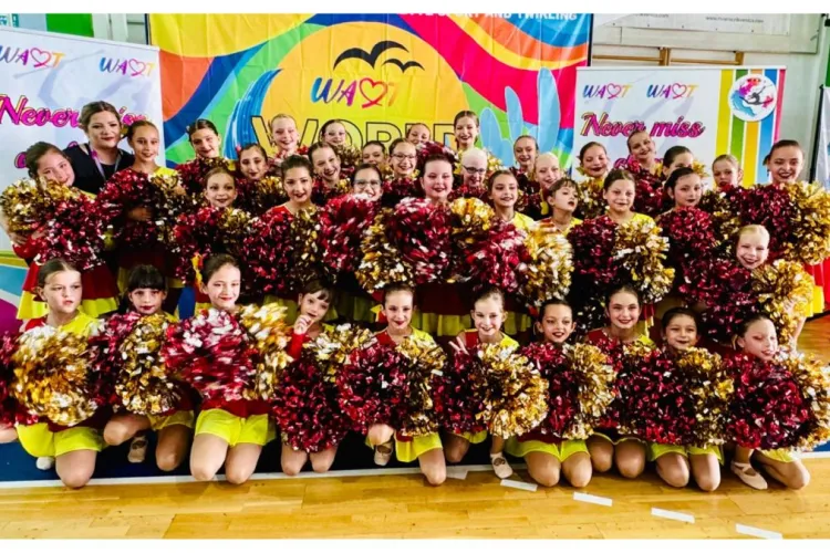 Campionatul Mondial de Majorete a fost cucerit de către fetele de la echipa Eclipse din Cluj-Napoca. Au câștigat 19 medalii - FOTO