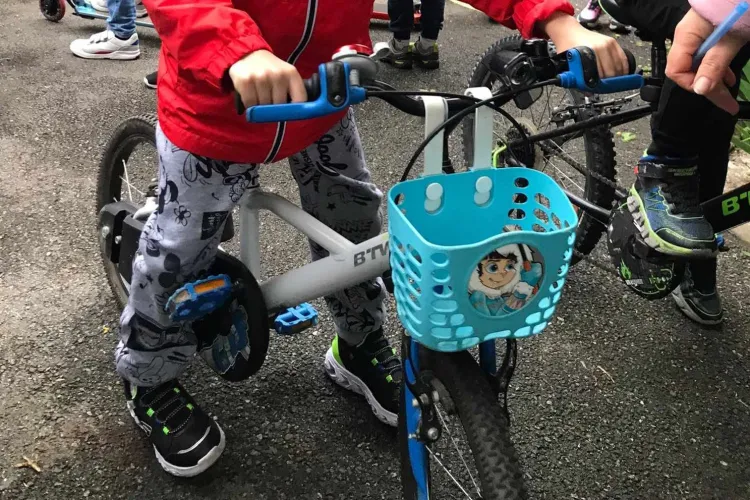 Oameni fără suflet! Au furat bicicletele unor copilași de pe strada Mehedinți din Cluj-Napoca FOTO